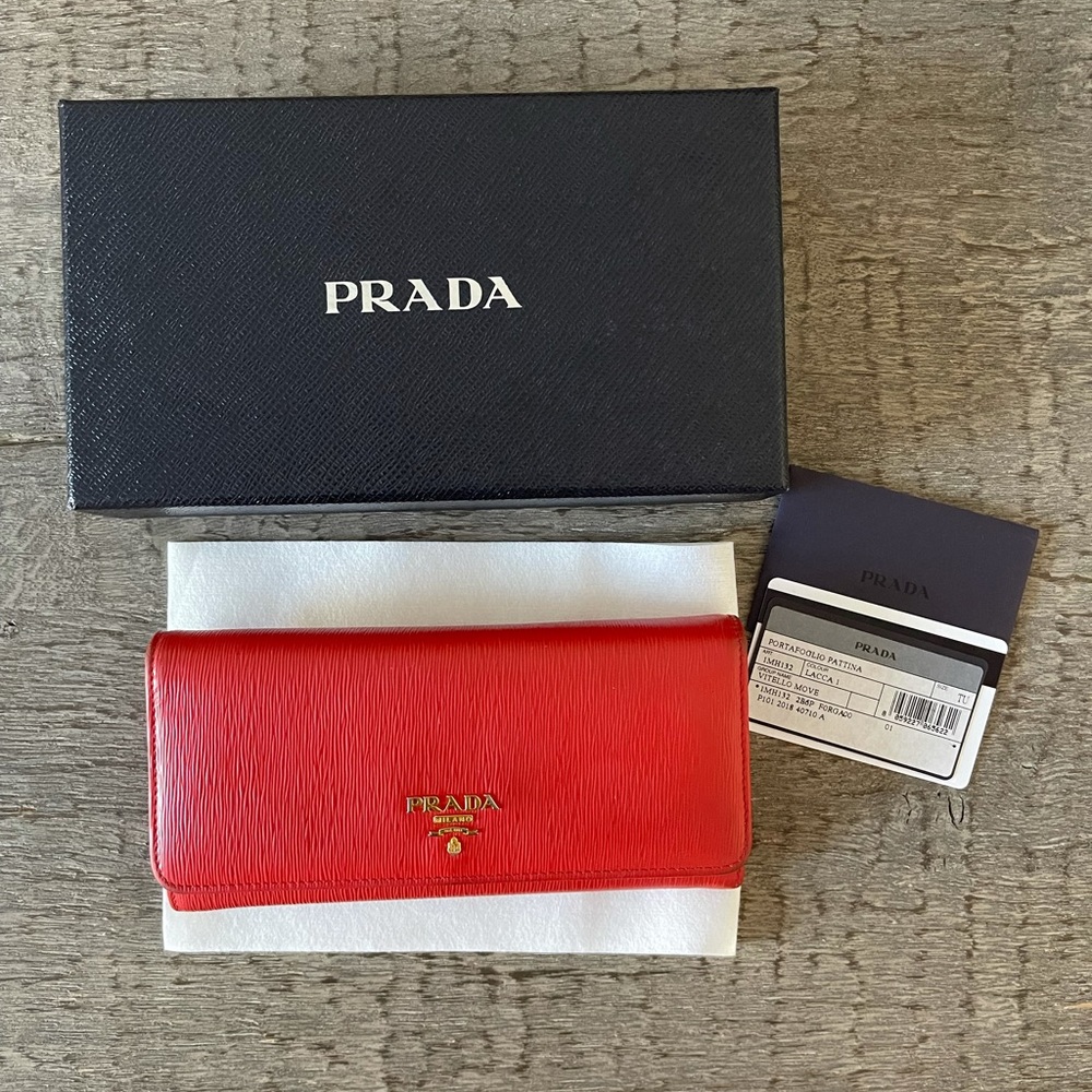 Prada Wallet - Large Saffiano Leather in Red